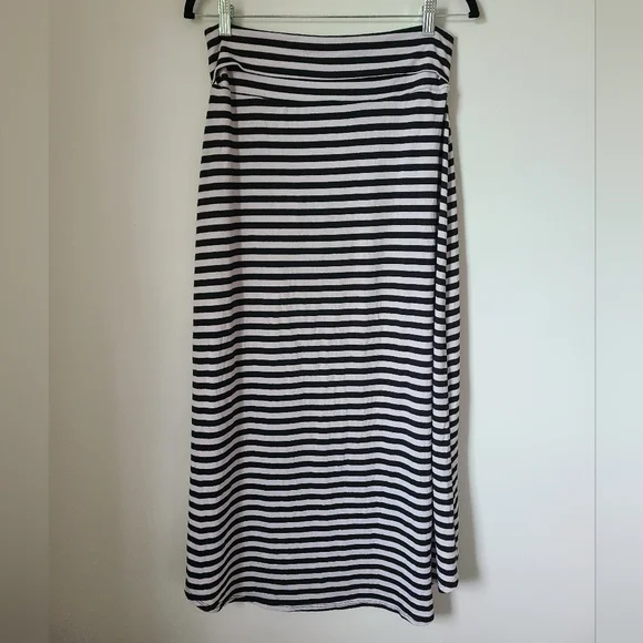 Skirt - Picture 2 of 2